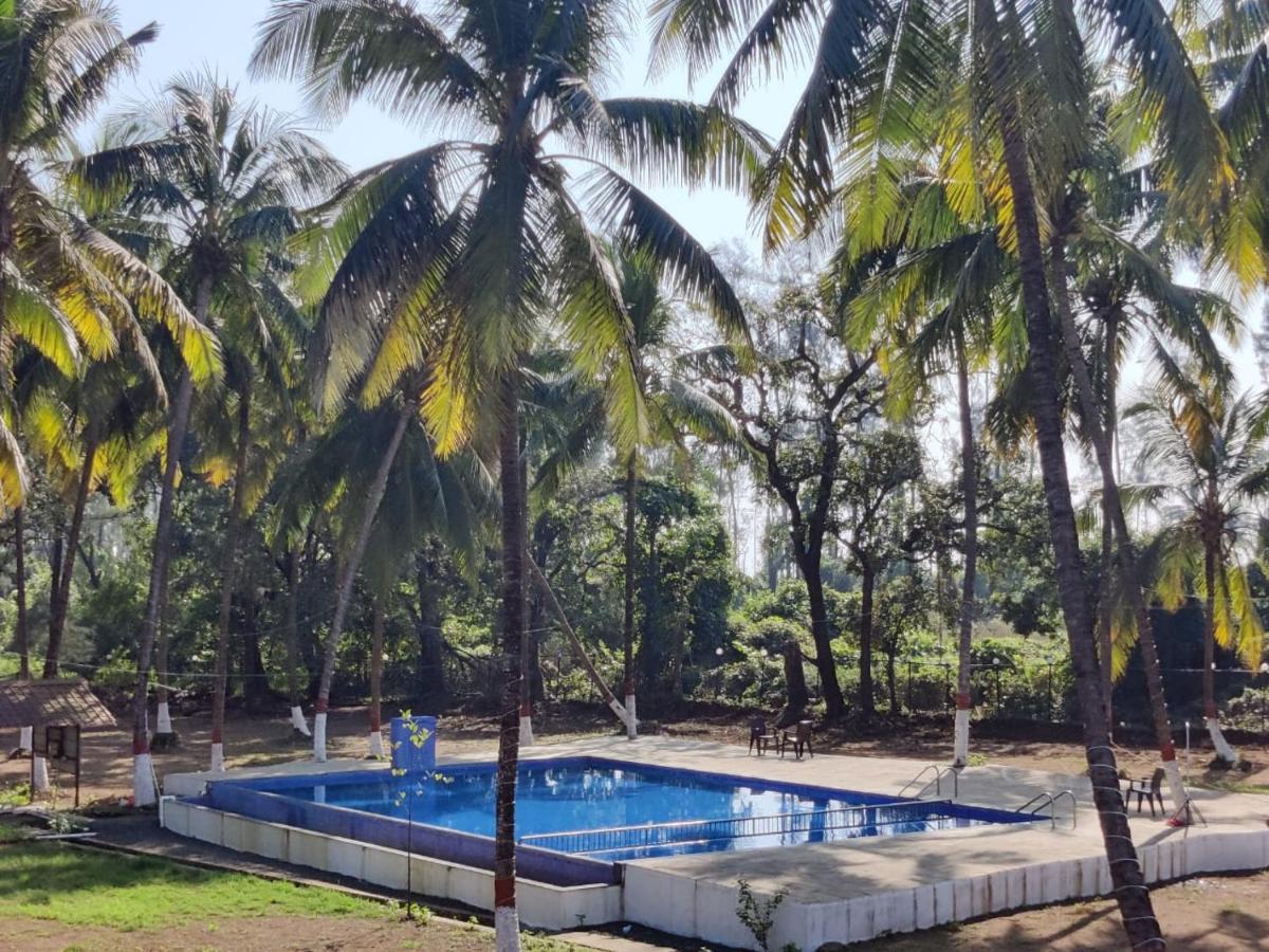 White House Beach Resort, Nagaon Zewnętrze zdjęcie