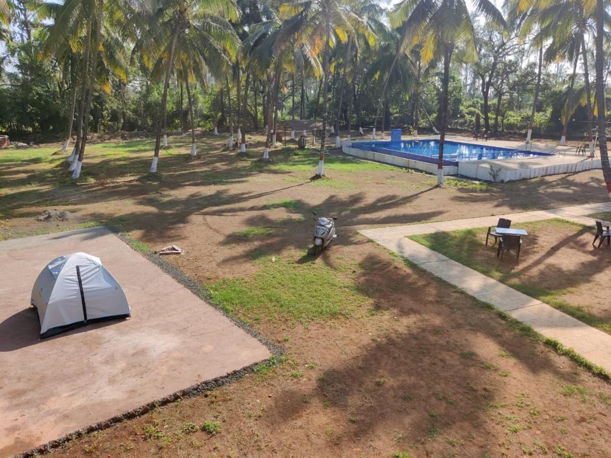White House Beach Resort, Nagaon Zewnętrze zdjęcie