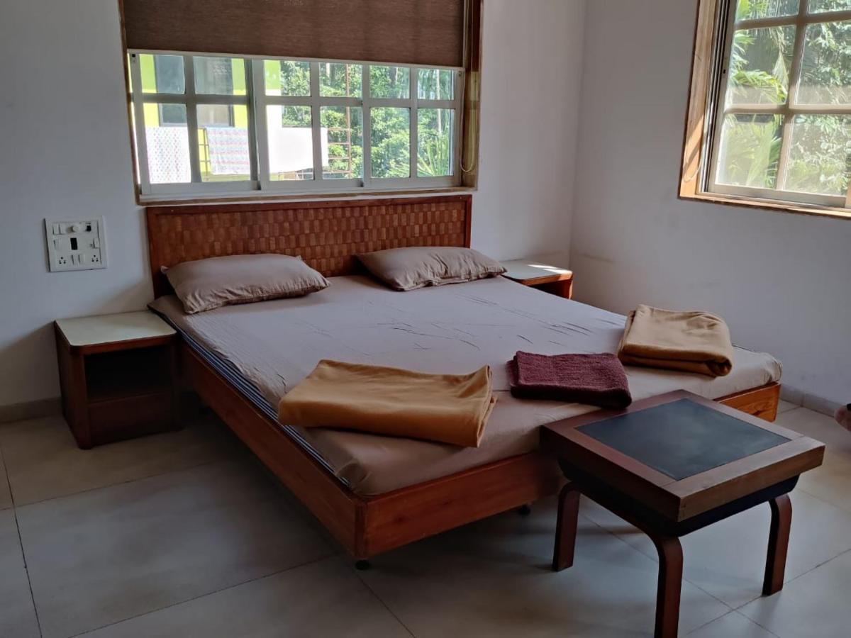 White House Beach Resort, Nagaon Zewnętrze zdjęcie